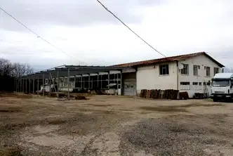 Промишлена сграда в Габрово, с. Шумата