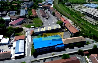 Промишлена сграда в Кърджали, Момчил