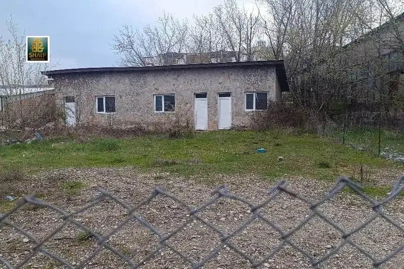Industrial Building in Oblast Kyrdjali, Момчил