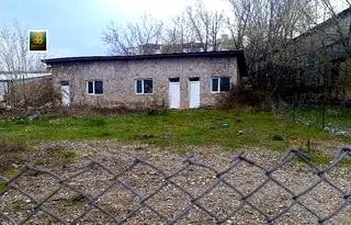 Промишлена сграда в Кърджали, Момчил