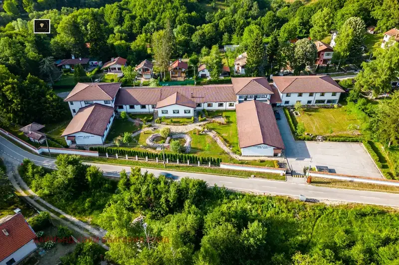 Industrial Building in Oblast Lovech, Aprilci