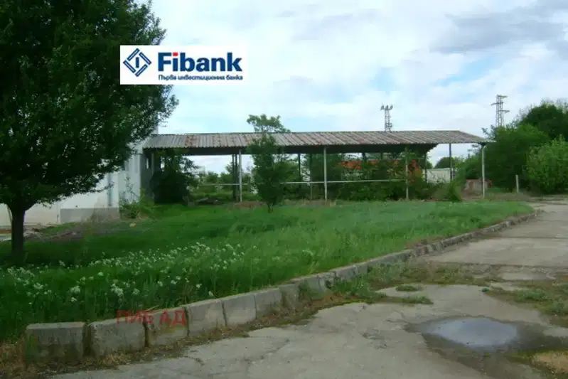 Industrial Building in Oblast Lovech, Letnica