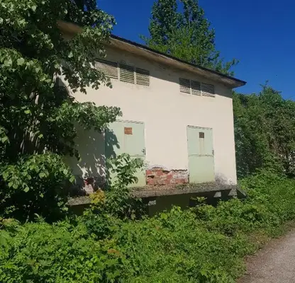Снимка 4 — Промишлена сграда в Ловеч, Троян