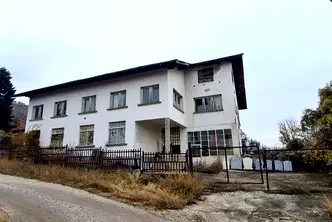 Промишлена сграда в Ловеч, Ябланица