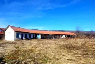 Промишлена сграда в Ловеч, с. Борима