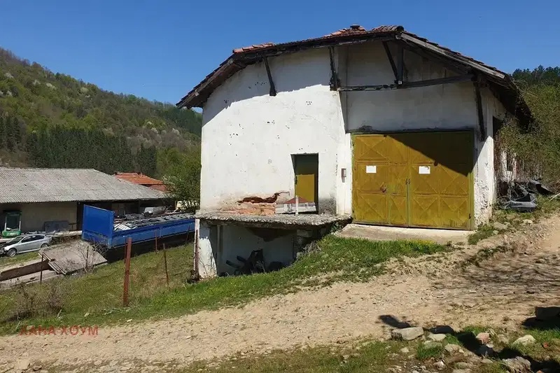 Industrial Building in Oblast Lovech, Chiflik