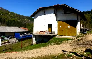 Промишлена сграда в Ловеч, с. Чифлик