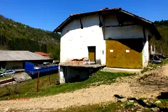 Промишлена сграда в Ловеч, с. Чифлик