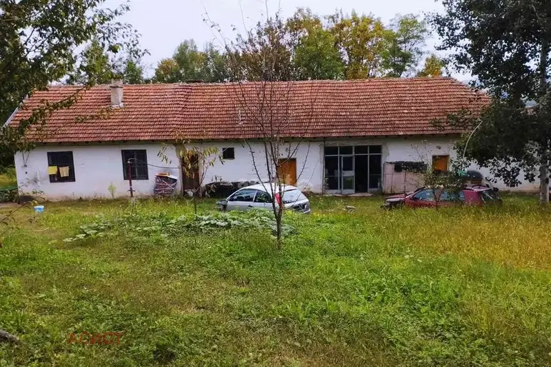 Промишлена сграда в Монтана, Вършец