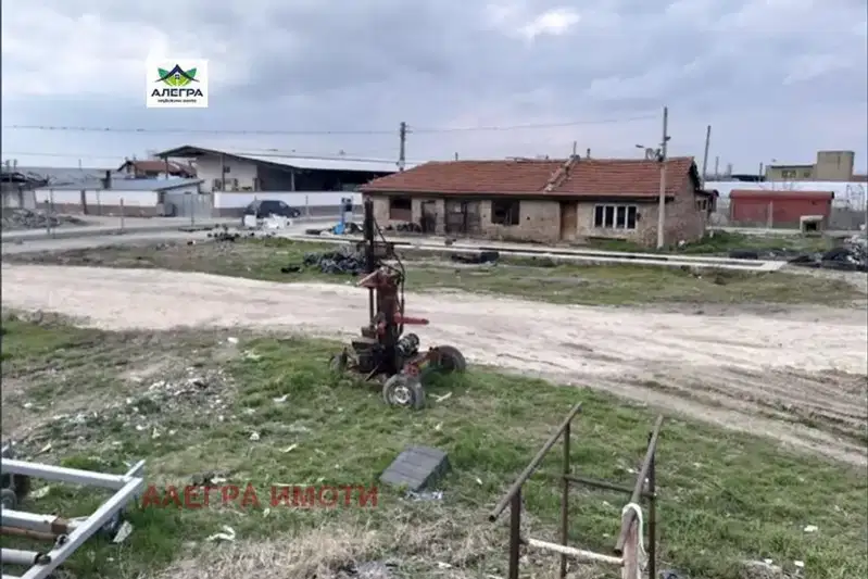 Промишлена сграда в Пазарджик, с. Ивайло