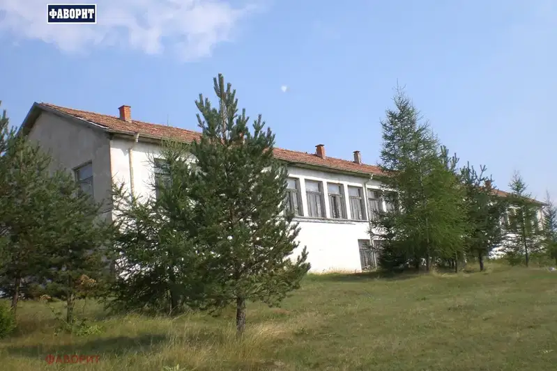Промишлена сграда в Пазарджик, с. Равногор