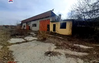 Промишлена сграда в Пазарджик, с. Семчиново