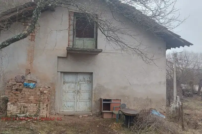 Промишлена сграда в Перник, с. Ноевци