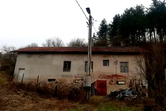 Промишлена сграда в Перник, с. Ноевци