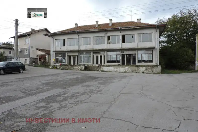 Промишлена сграда в Перник, с. Режанци