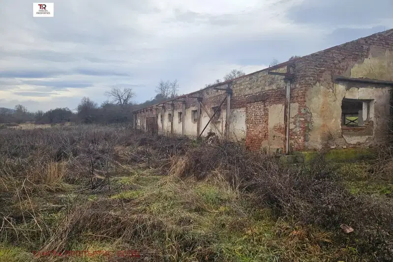 Industrial Building in Oblast Pernik, Svetlya