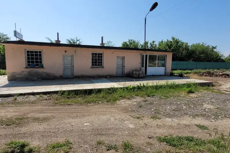 Industrial Building in Oblast Pleven, Podem