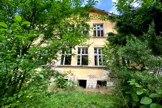Промишлена сграда в Плевен, с. Вълчитрън