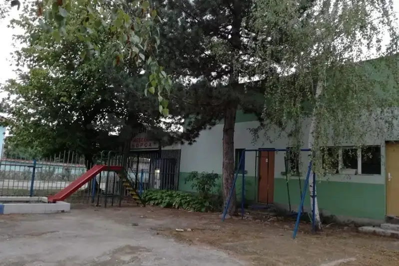 Промишлена сграда в Плевен, с. Ясен