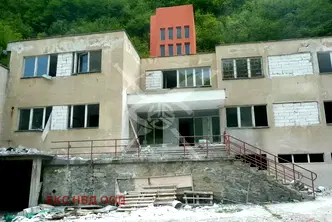 Промишлена сграда в Пловдив, Лъки