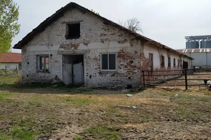 Промишлена сграда в Пловдив, с. Чешнегирово