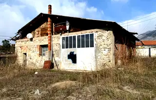 Промишлена сграда в Пловдив, с. Кърнаре