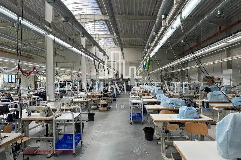 Industrial Building in Oblast Plovdiv, Stryama