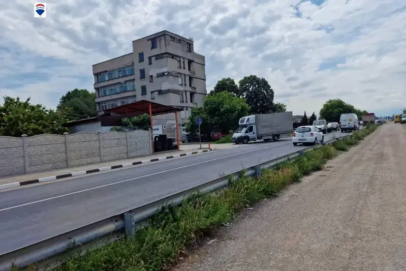 Industrial Building in Oblast Plovdiv, Trud