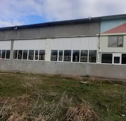 Снимка 2 — Промишлена сграда в Разград, Кубрат