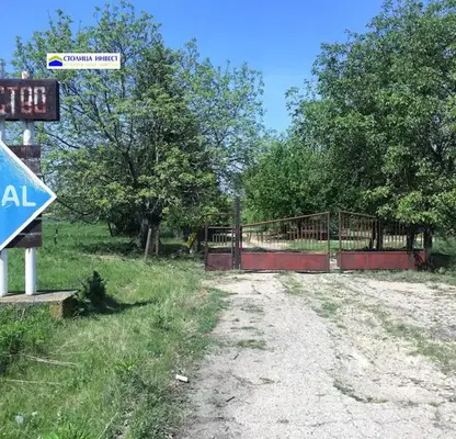 Снимка 3 — Промишлена сграда в Русе, Две могили