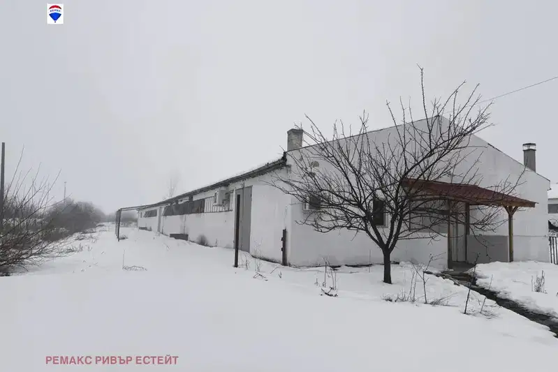 Промишлена сграда в Русе, Сливо поле