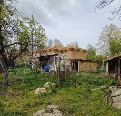 Снимка 5 — Промишлена сграда в Шумен, с. Средня