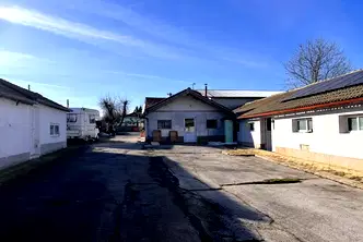 Промишлена сграда в Шумен, с. Ветрище