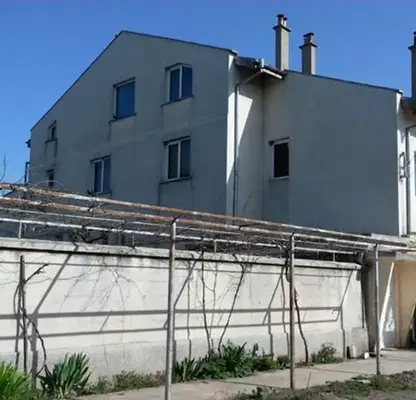 Снимка 3 — Промишлена сграда в Шумен, с. Златна нива