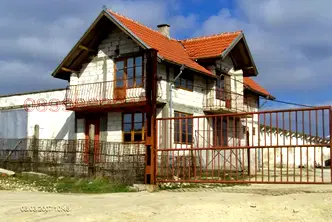 Промишлена сграда в Силистра, Алфатар