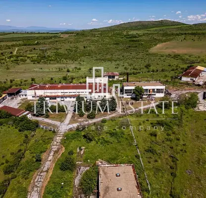 Снимка 4 — Промишлена сграда в Сливен, с. Езеро