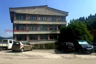 Промишлена сграда в Смолян, Чепеларе