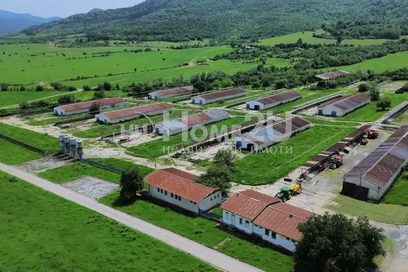 Industrial Building in област София, Ботев