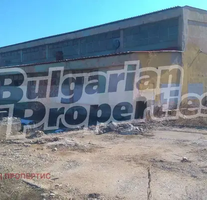 Photo 2 — Industrial Building in област София, Kostenec
