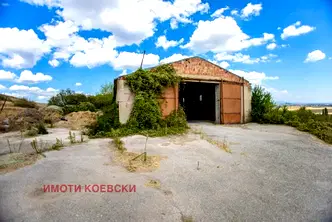 Промишлена сграда в София, Сливница