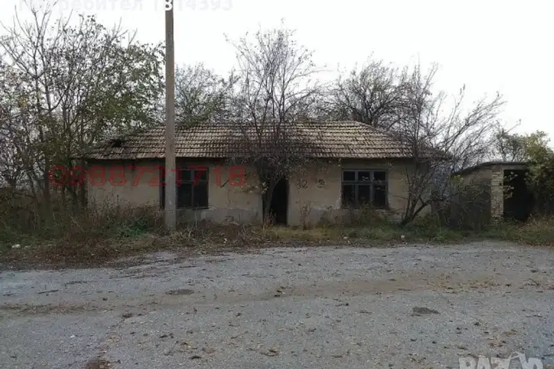 Промишлена сграда в Търговище, с. Бистра