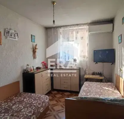 Снимка 5 — Промишлена сграда в Търговище, с. Голямо Соколово