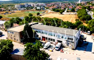 Промишлена сграда във Варна, Аксаково