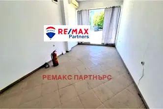 Промишлена сграда във Варна, Бяла