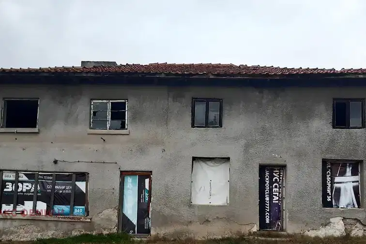 Промишлена сграда във Варна, с. Аврен