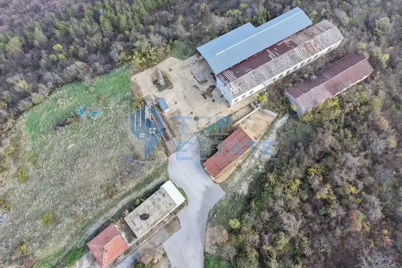 Промишлена сграда във Велико Търново, Горна Оряховица