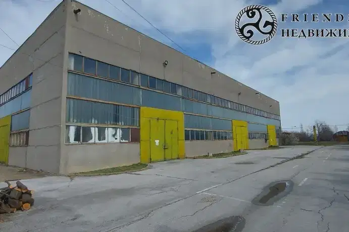 Промишлена сграда във Велико Търново, Горна Оряховица