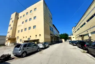 Промишлена сграда във Велико Търново, Павликени