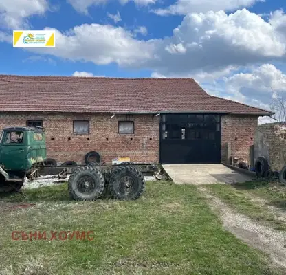 Снимка 2 — Промишлена сграда във Велико Търново, с. Балван