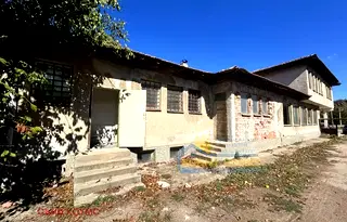 Промишлена сграда във Велико Търново, с. Бутово
